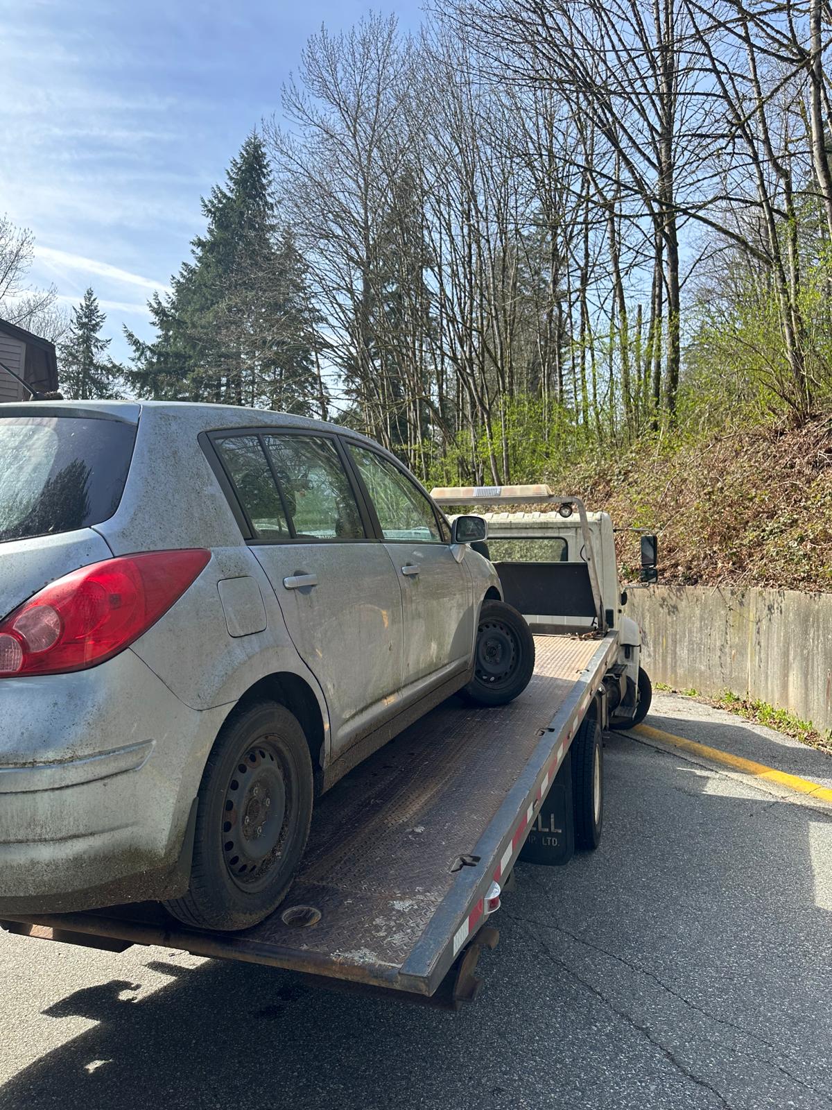 Old junk car pickup and cash for cars service in Delta BC