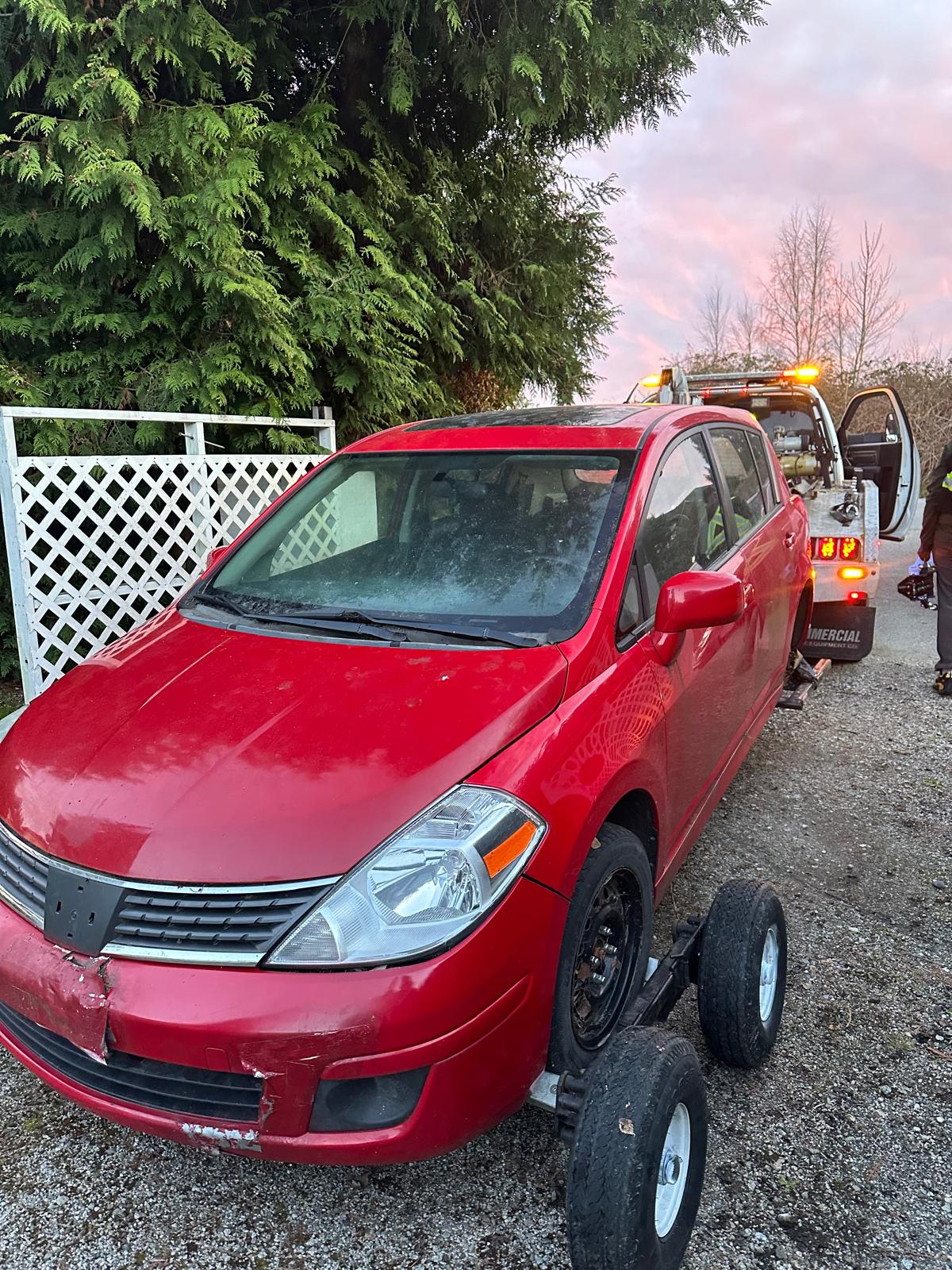 Junk car removal Surrey BC with damaged scrap vehicle pickup